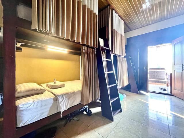 Shared Dormitory, Mixed Dorm