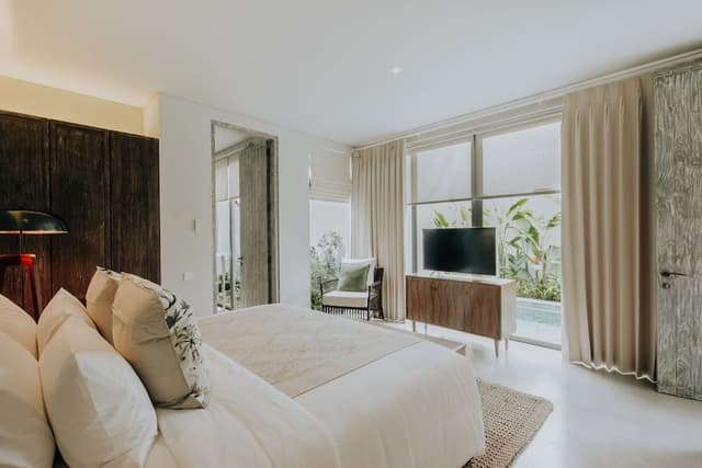 Honeymoon Villa, 1 King Bed, Pool View