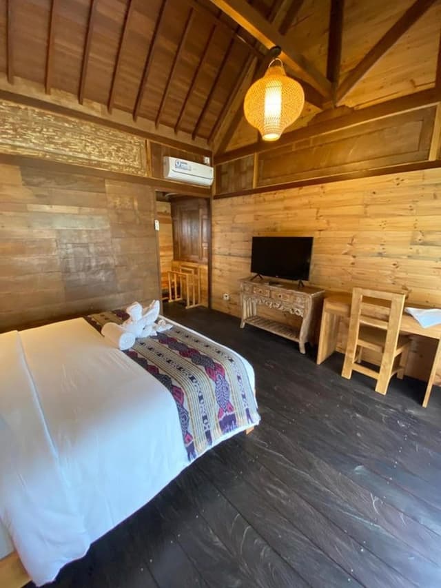 Deluxe Double Room, Pool View