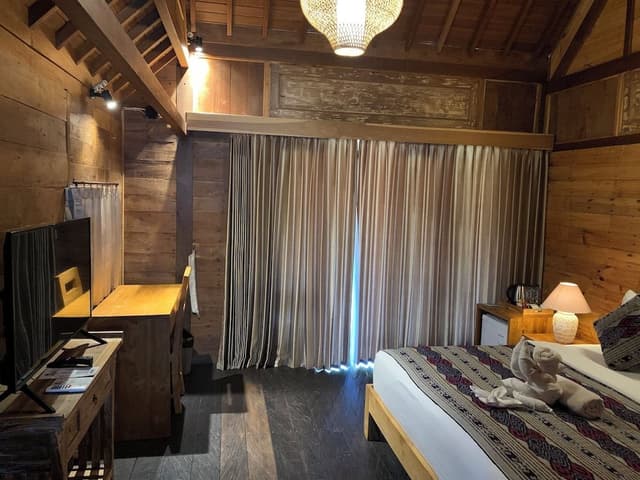 Deluxe Double Room, Pool View