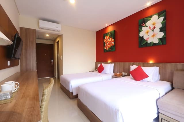 Deluxe Premier Room, Twin Bed with City View