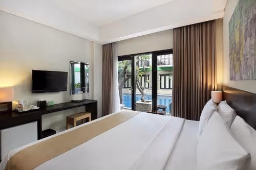 Deluxe Pool View Double Room