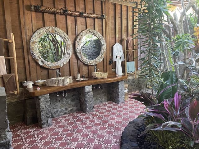 Deluxe Bungalow
