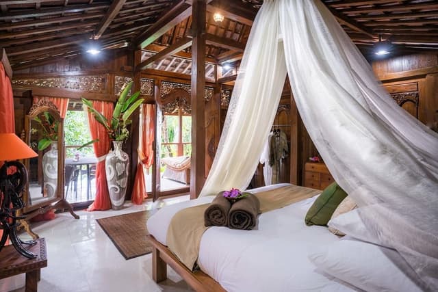 Two Bedroom Deluxe Suite with Rainforest View