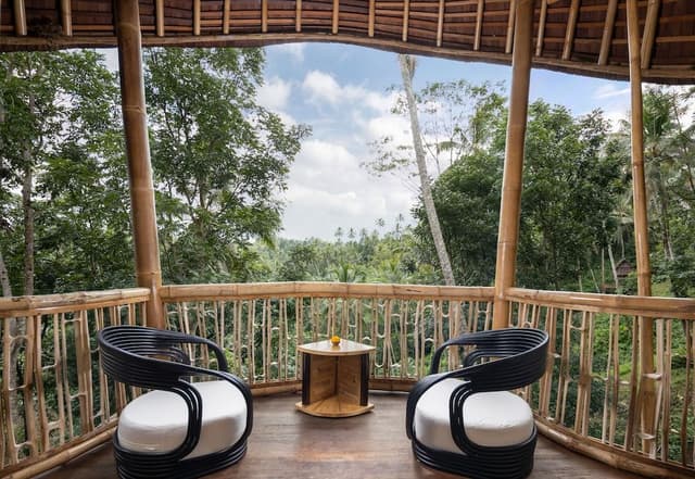 One Bedroom Bamboo Villa with Pool