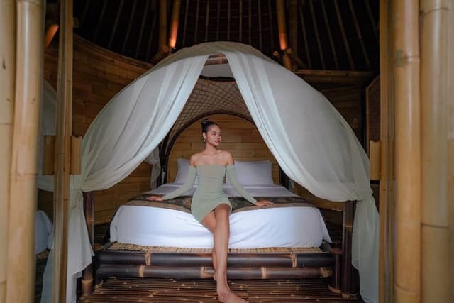 One Bedroom Bamboo Villa with Pool