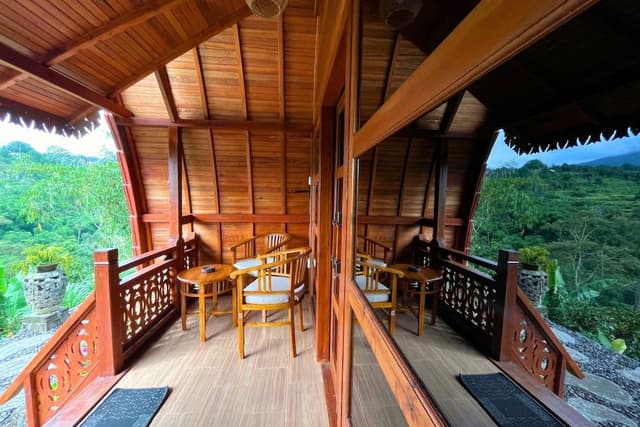 Lumbung Villa with Mountain View