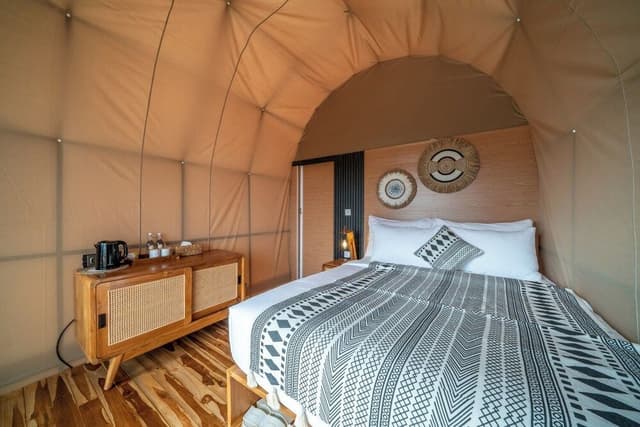 Deluxe Tent