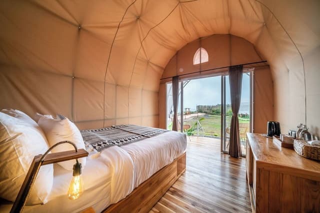 Deluxe Tent