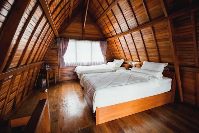 Panoramic Room