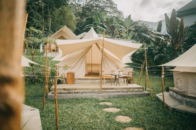 Classic Tent, 1 Double Bed, Shared Bathroom