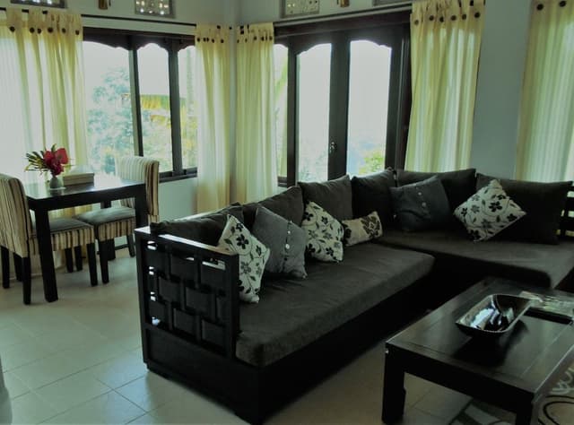 Villa Tenang