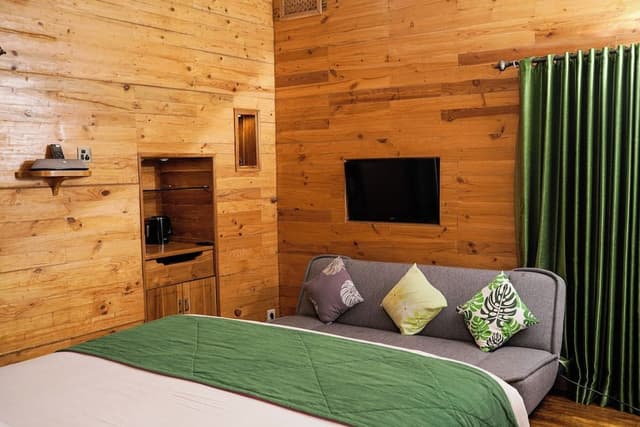 Deluxe Cabin, 1 Bedroom, Hill View, Garden Area
