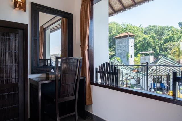 Deluxe Double Room, 1 Queen Bed, Partial Ocean View