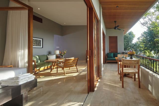 Junior Studio Suite