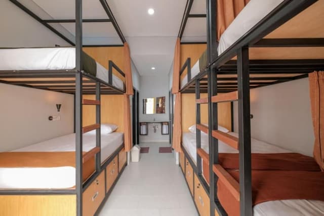 Shared Dormitory, Mixed Dorm