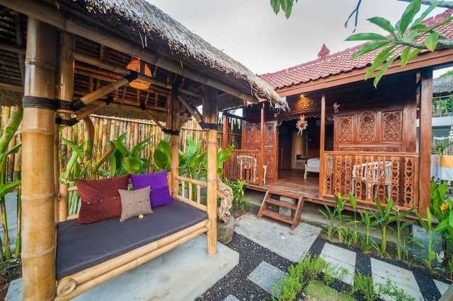 Comfort Cottage, Garden View