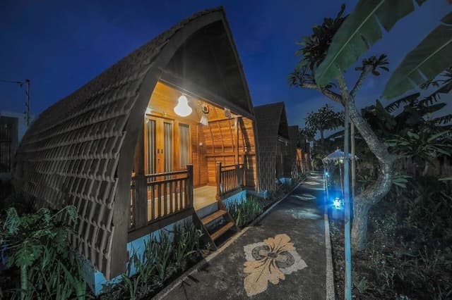 Deluxe Cottage, Garden View