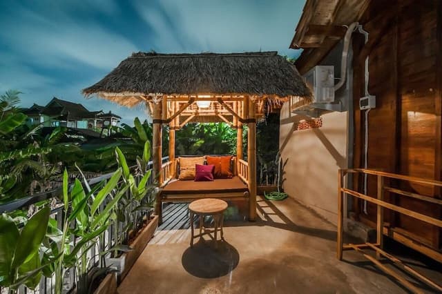 Elite Cottage, Garden View