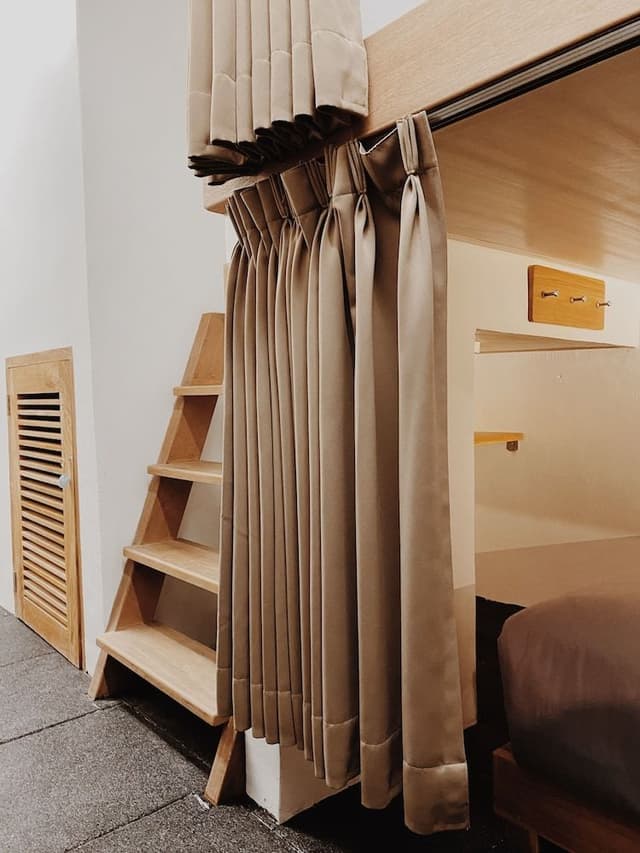 Shared Dormitory, Mixed Dorm, No Windows