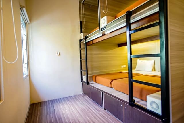 4 Bed in Mixed Dormitory