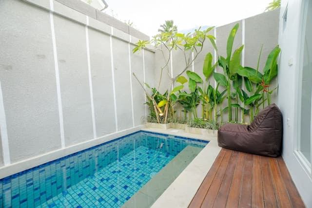 FourLeaf - Pool Suite