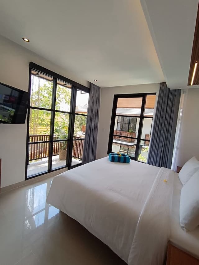 Deluxe Paripadi with Balcony
