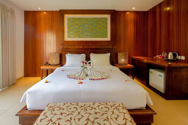 King Room with Pool View