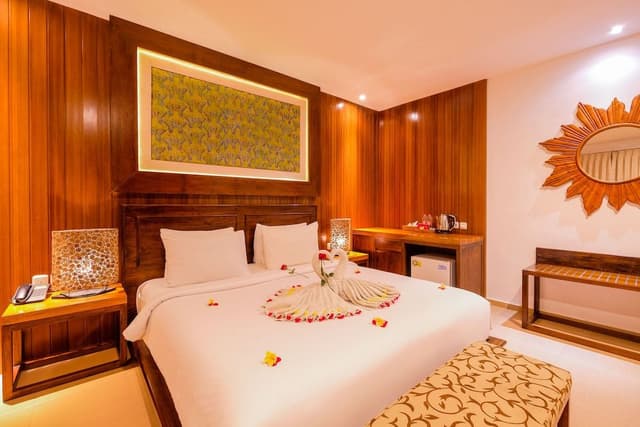 King Room with Pool View