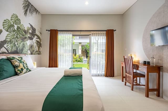 Superior Room, Garden View