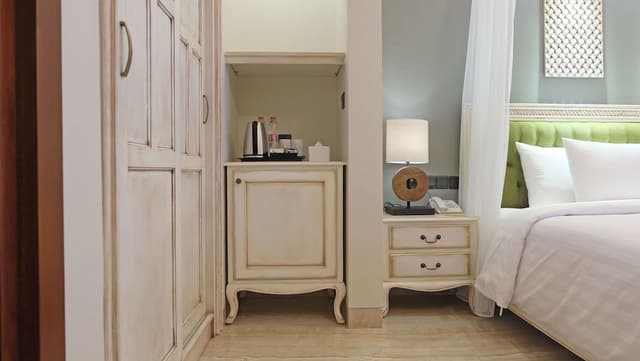 Suite Lagoon Access (1 large bed)