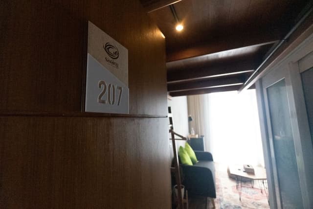 Room, Mezzanine