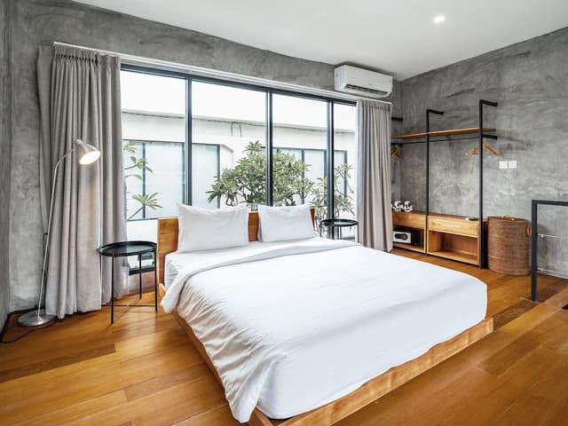 Deluxe Townhome