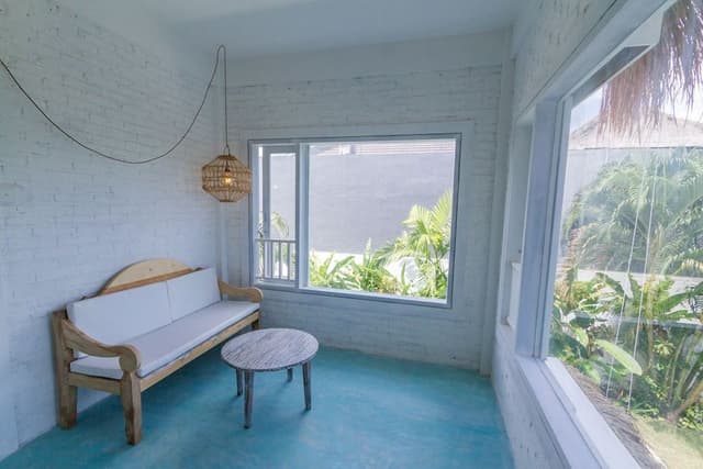 Standard Room, 1 King Bed, Non Smoking, Garden View