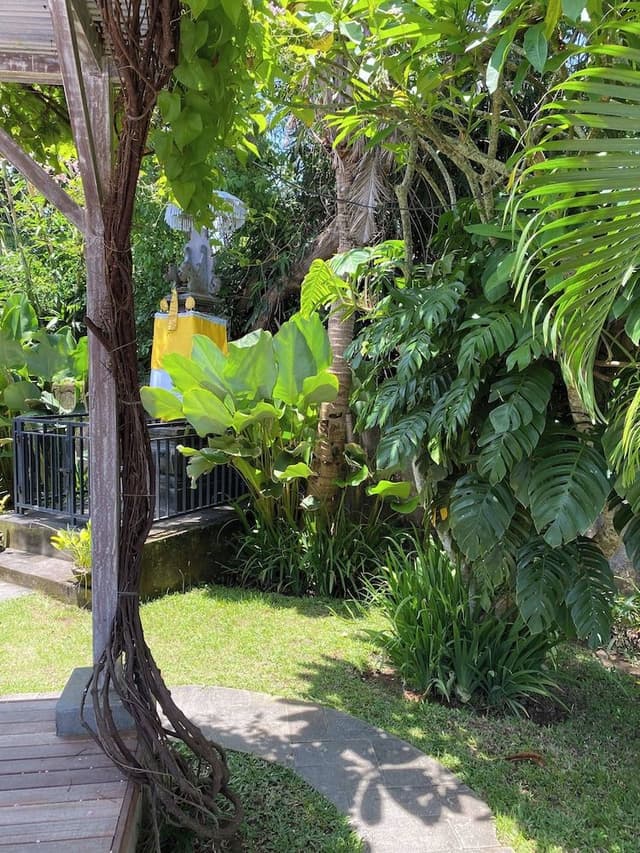 One Bedroom Bungalow with Pool View