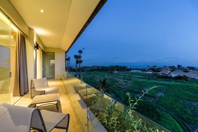 Double View Penthouse