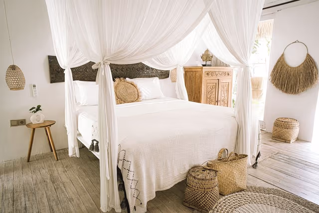 Deluxe Studio Suite, 1 Double Bed, Pool View