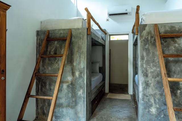 Standard Shared Dormitory, Women only