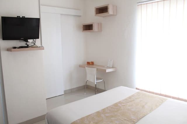 Basic Single Room, 1 Bedroom (With Balcony)