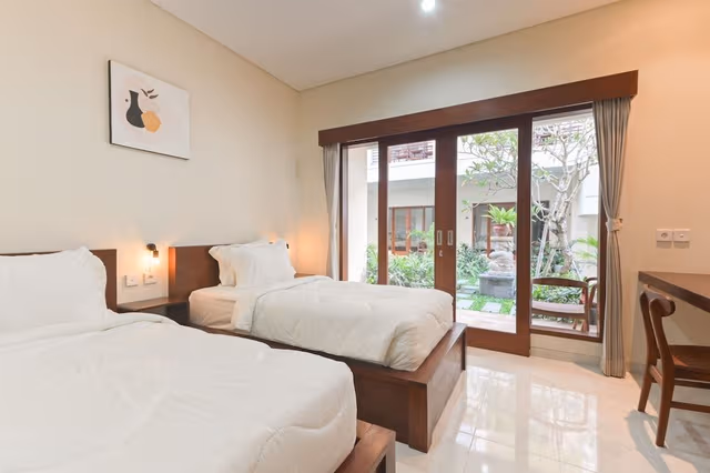 Standard Twin Room