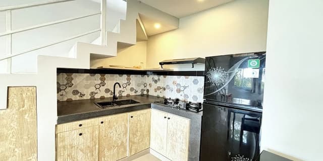 Studio Suite, Balcony