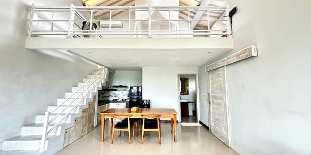 Studio Suite, Balcony