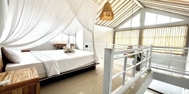Studio Suite, Balcony