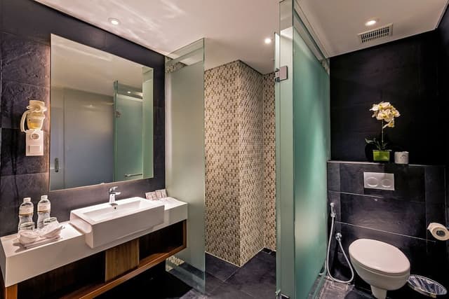 Infinity Suite Room
