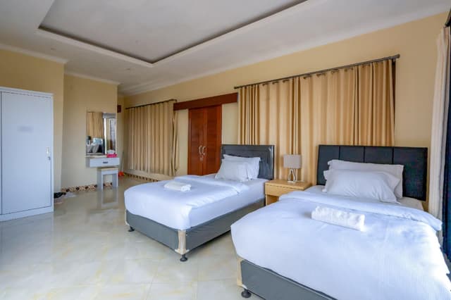 Deluxe Twin Room