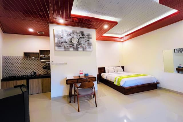 Deluxe Room, Pool View