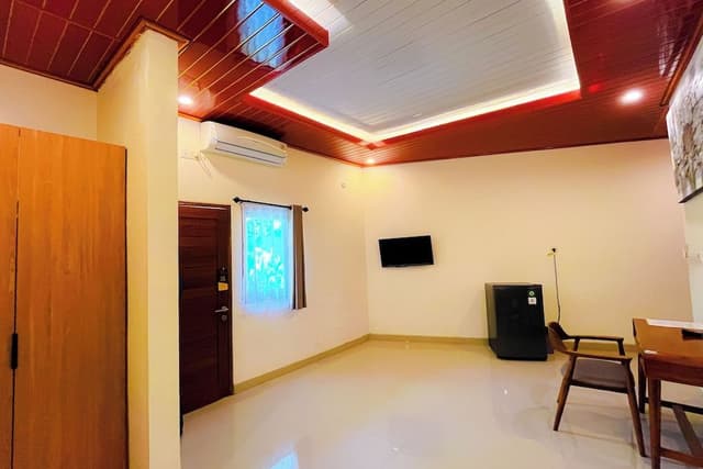 Deluxe Room, Pool View