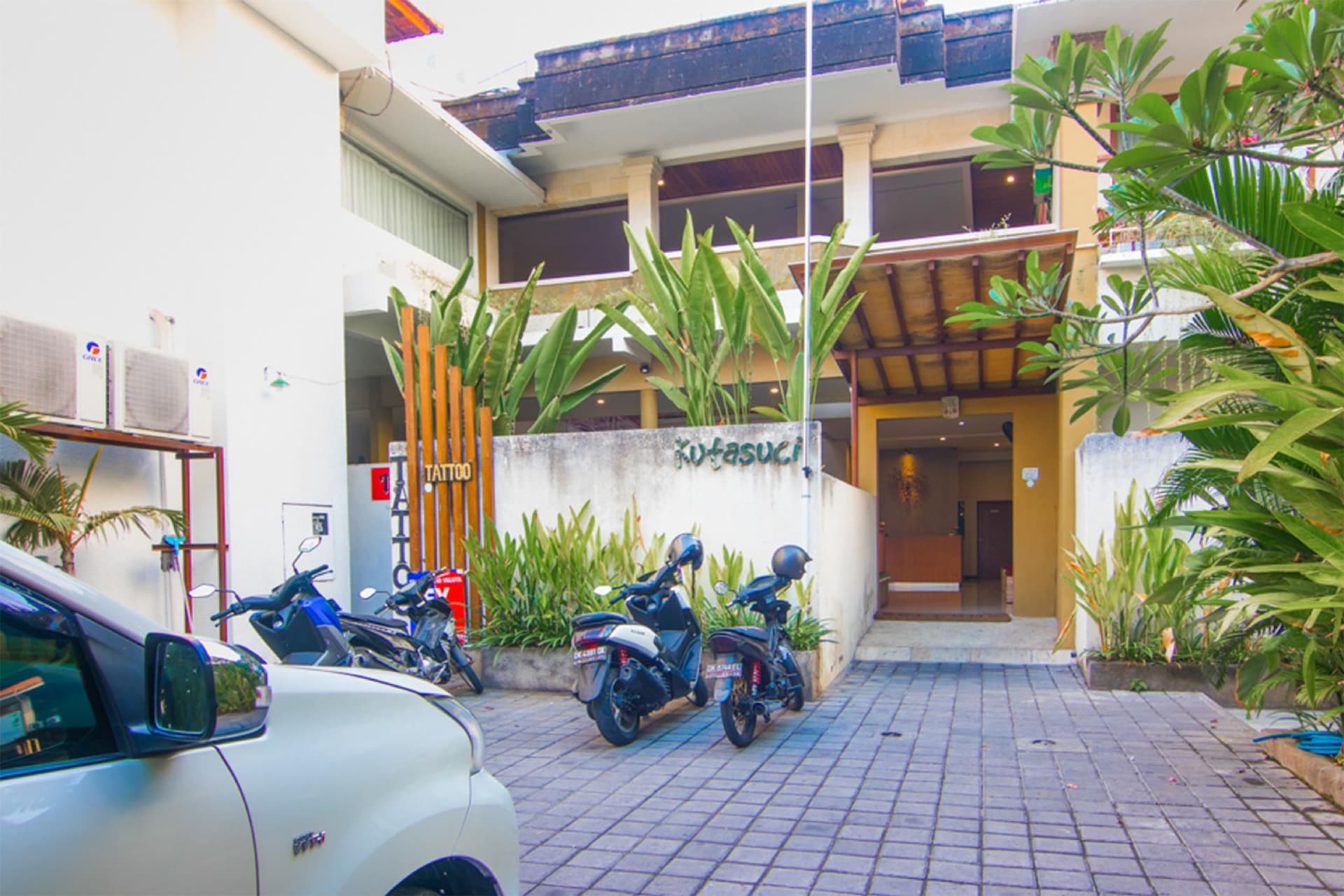 Kuta Suci Guest House