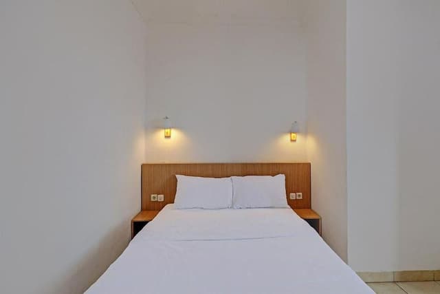 Standard Double Room with City View