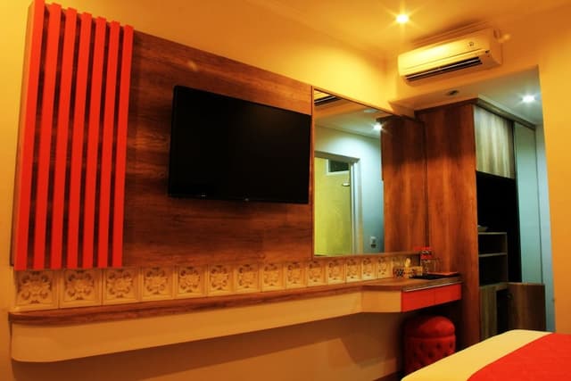 Deluxe Room, Pool View